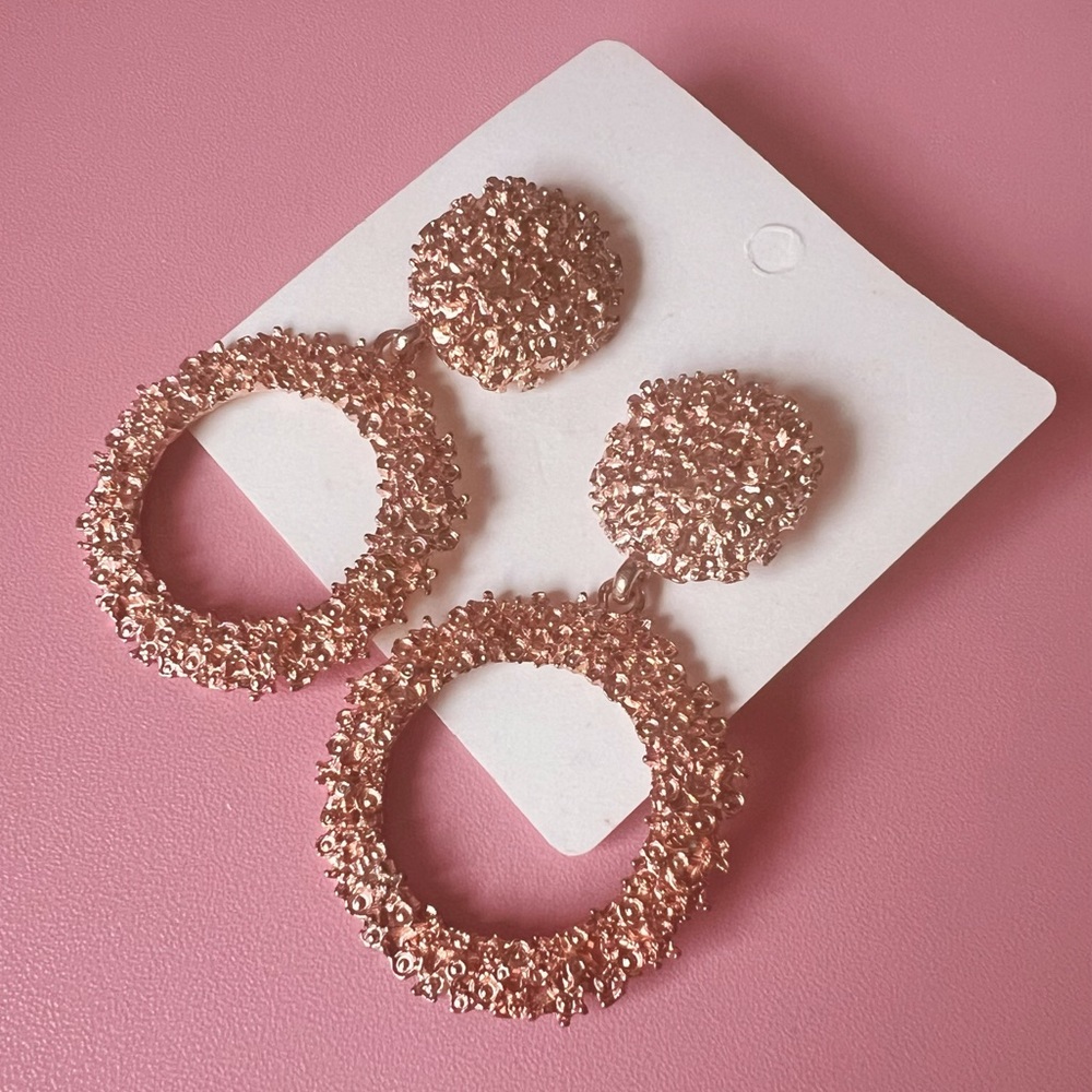 Rose Gold Chunky Circle Post Earrings
